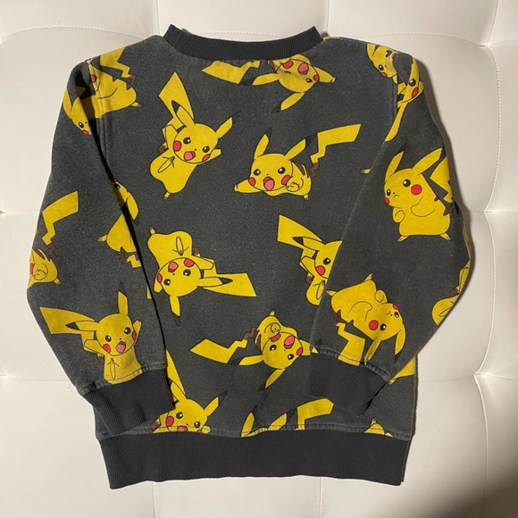 Pikachu sweatshirt kids size xs - Picture 3 of 3